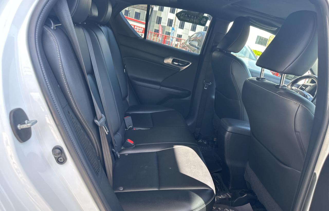 JTHKD5BH9H2292002 2017 Lexus Ct 200