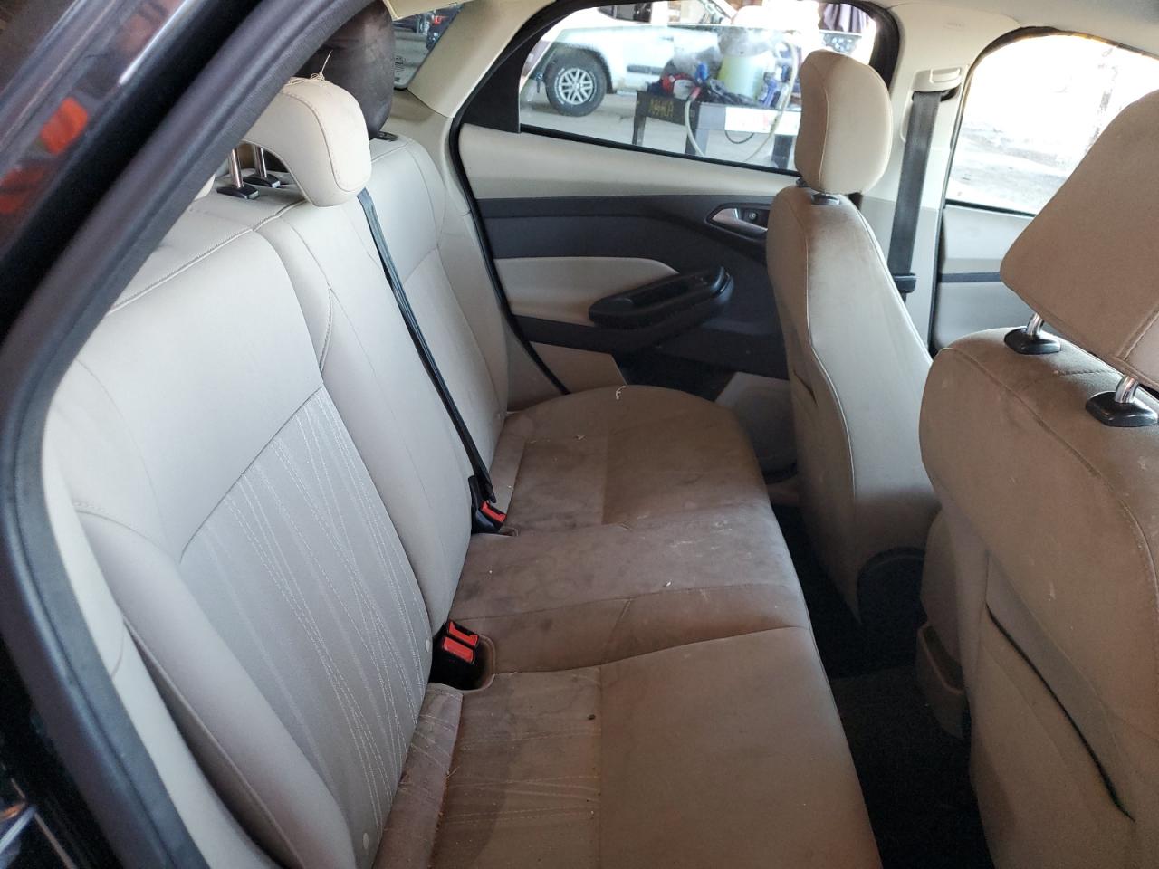 1FADP3F23FL287922 2015 Ford Focus Se