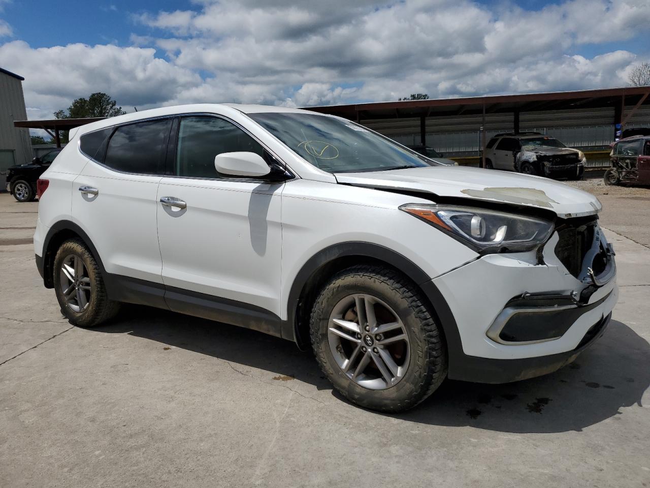 2018 Hyundai Santa Fe Sport vin: 5NMZT3LB6JH096411