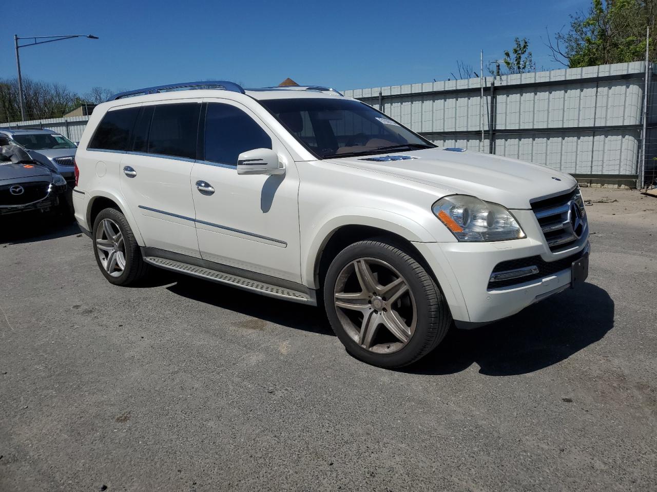 4JGBF8GE3BA704807 2011 Mercedes-Benz Gl 550 4Matic