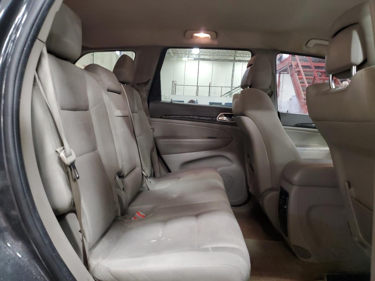 1J4RR4GG2BC614681 2011 Jeep Grand Cherokee Laredo