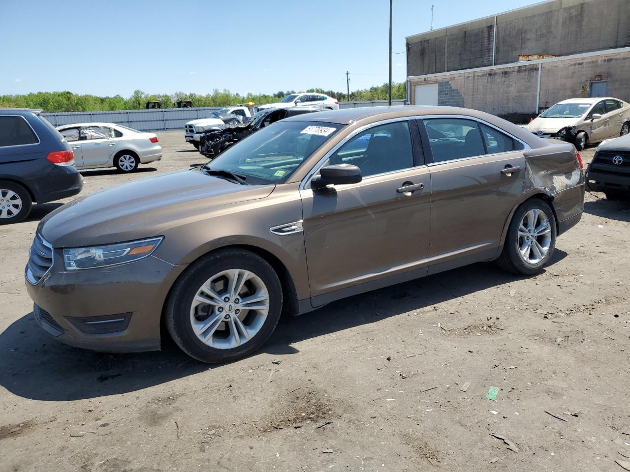 1FAHP2E88FG123009 2015 Ford Taurus Sel