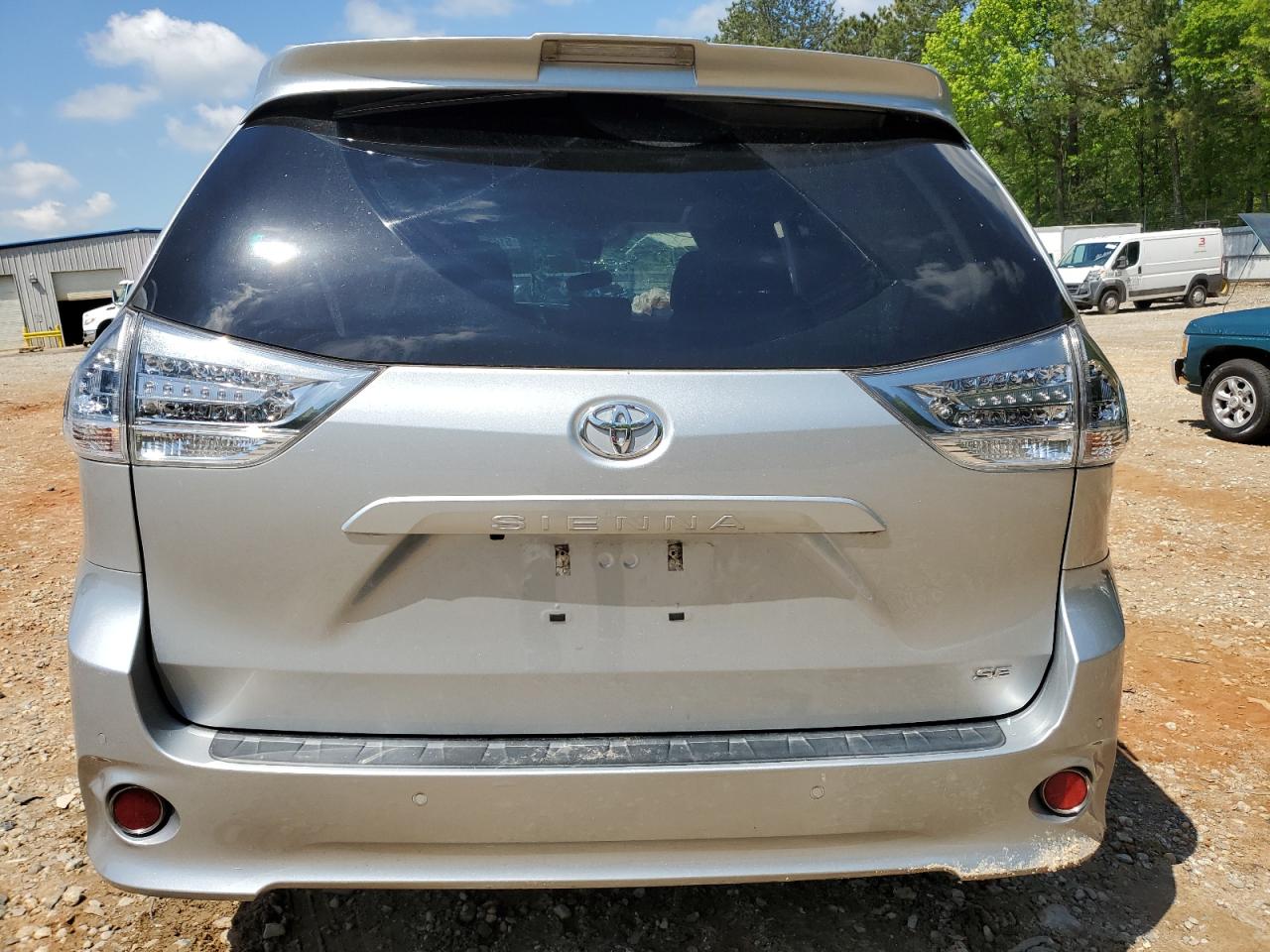 Lot #3029335688 2020 TOYOTA SIENNA SE