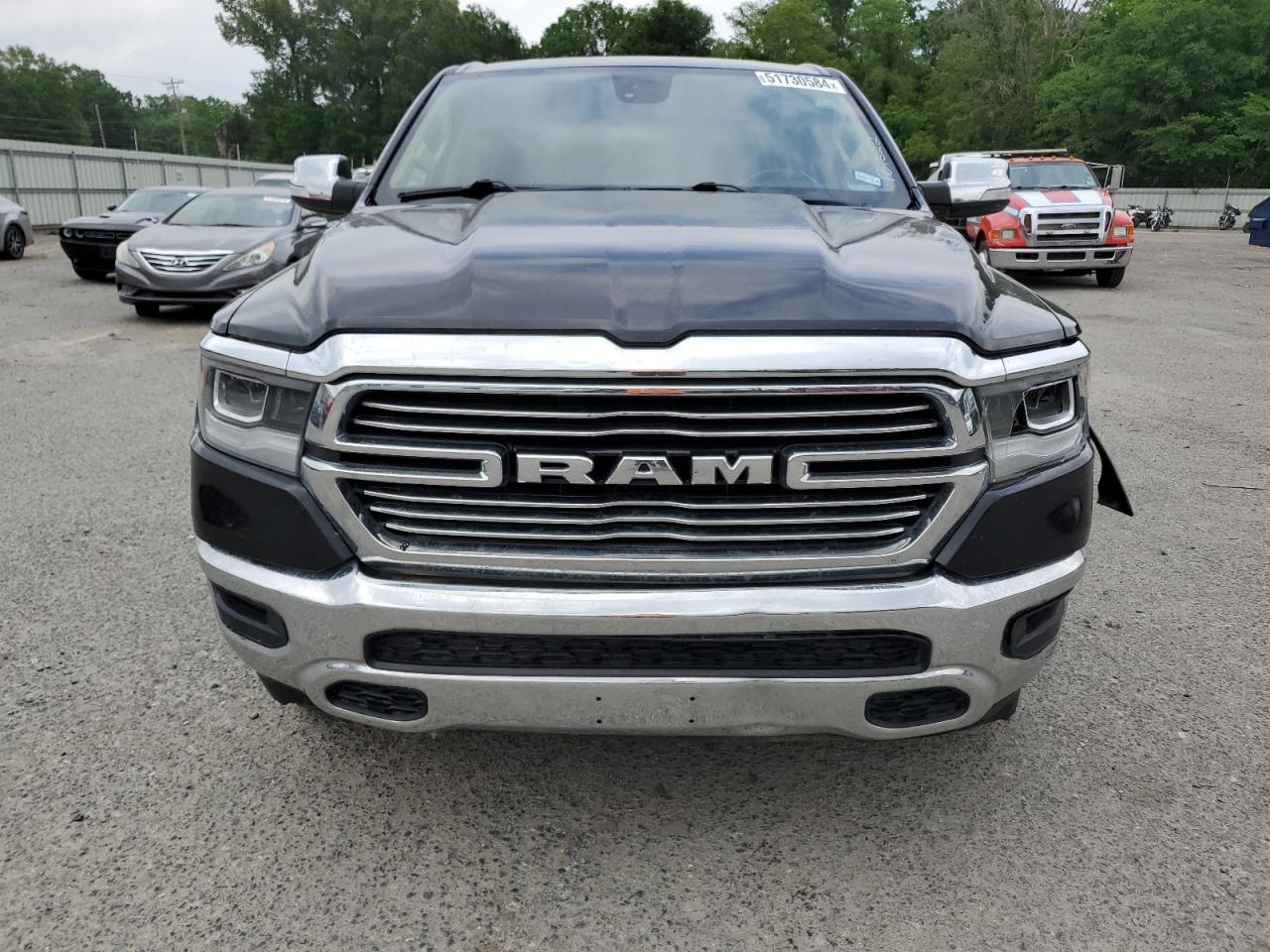 2020 Ram 1500 Laramie vin: 1C6RREDT5LN277840