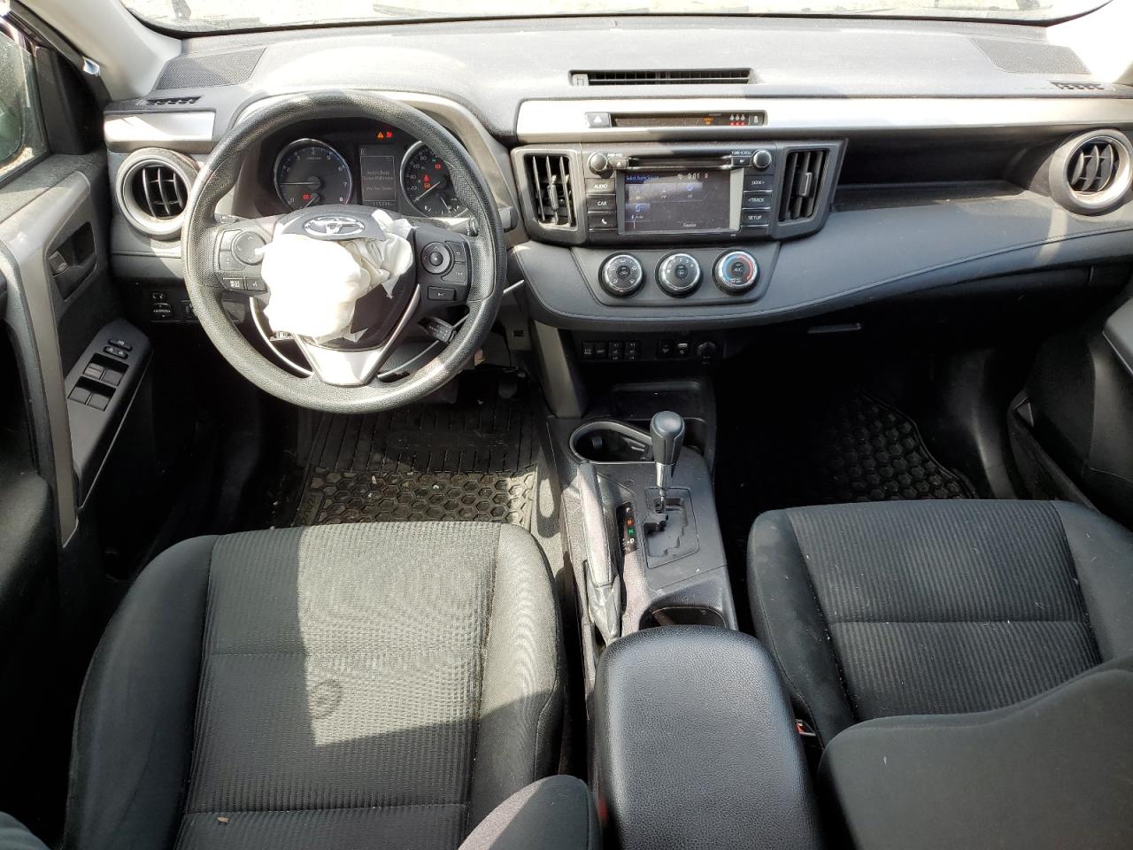 2T3ZFREV9HW341614 2017 Toyota Rav4 Le