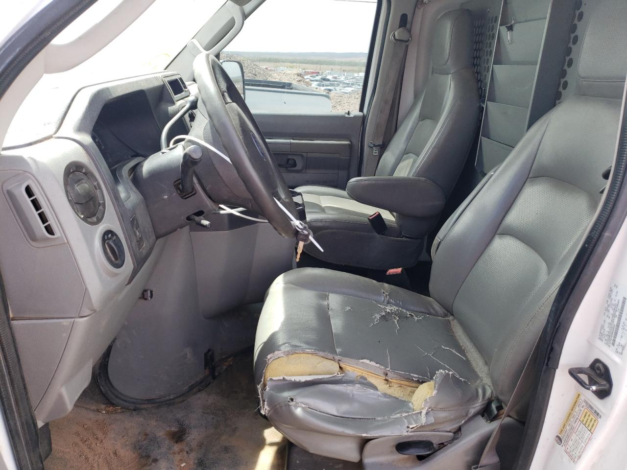 1FTNE14W59DA55528 2009 Ford Econoline E150 Van