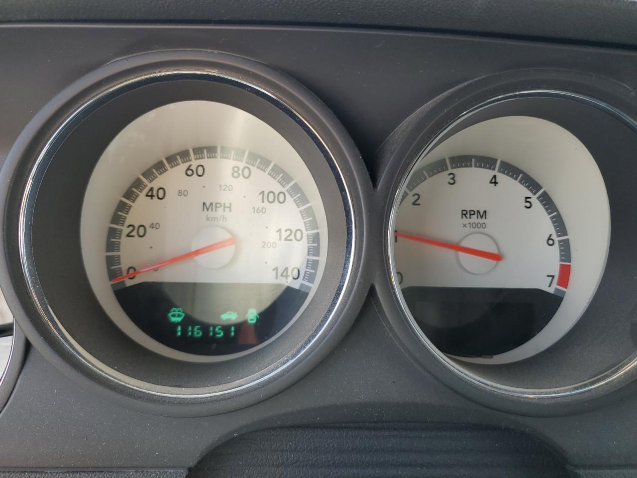 2B3LJ44V69H526585 2009 Dodge Challenger Se