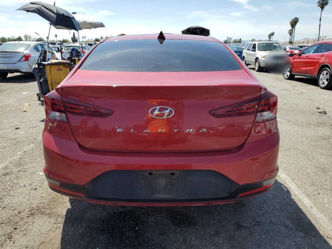 KMHD84LF1KU768000 2019 Hyundai Elantra Sel