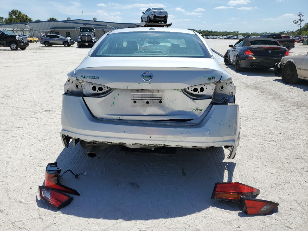 1N4BL4CW4KN318481 NISSAN ALTIMA 2019