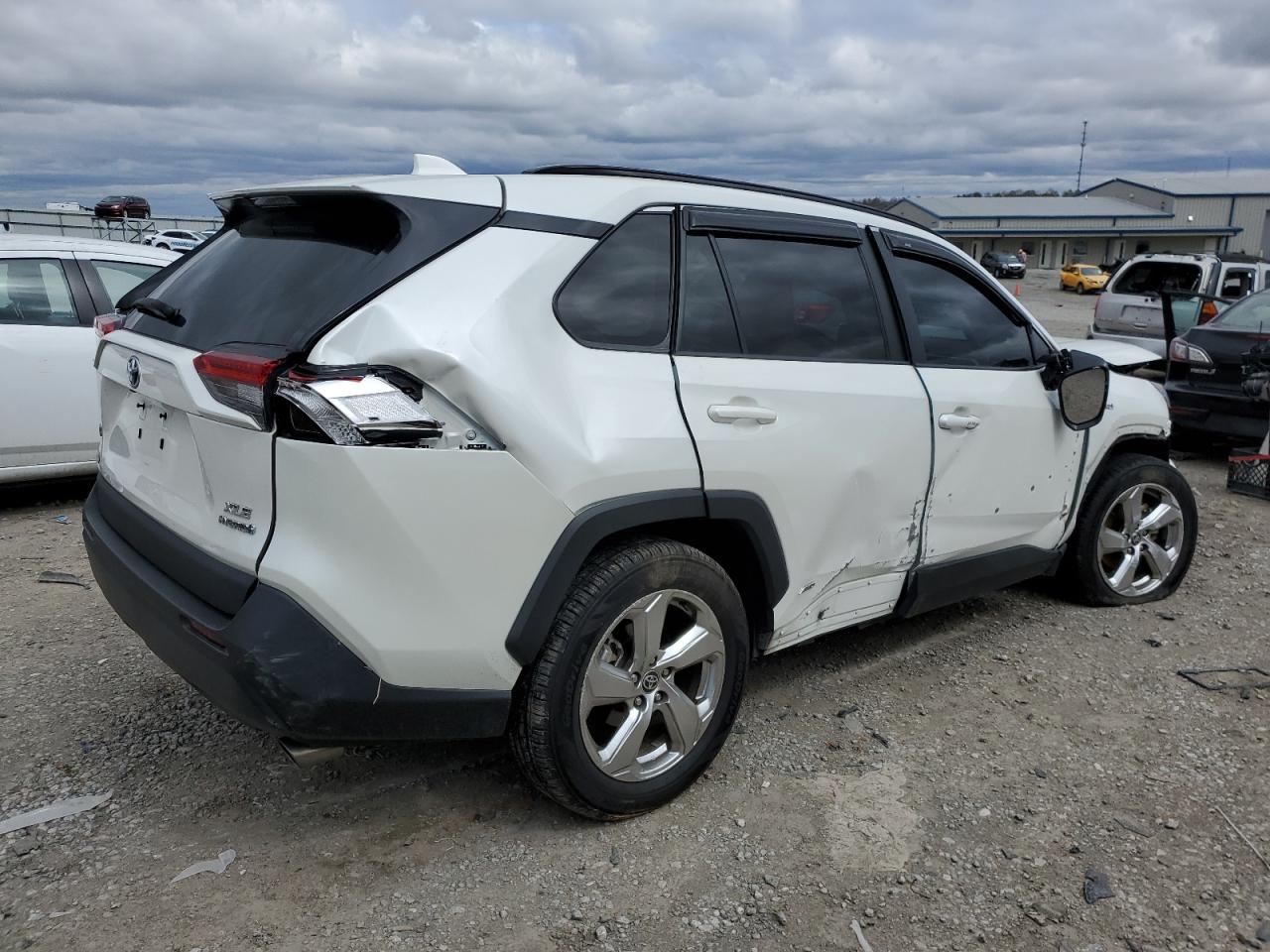 2021 Toyota Rav4 Xle Premium vin: 2T3B6RFV9MW012812