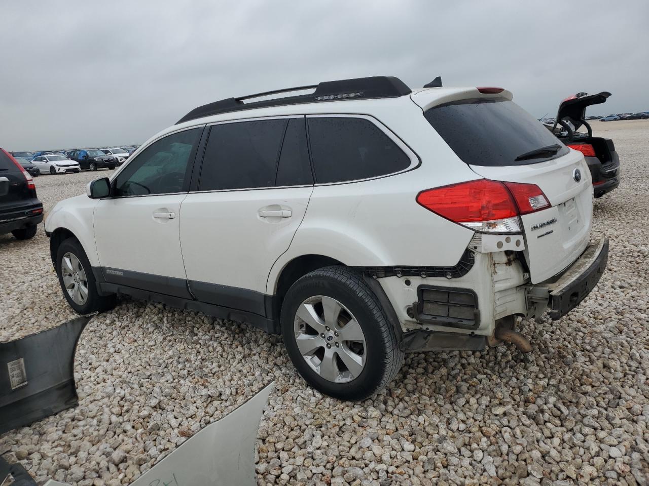 4S4BRBLC6C3200718 2012 Subaru Outback 2.5I Limited