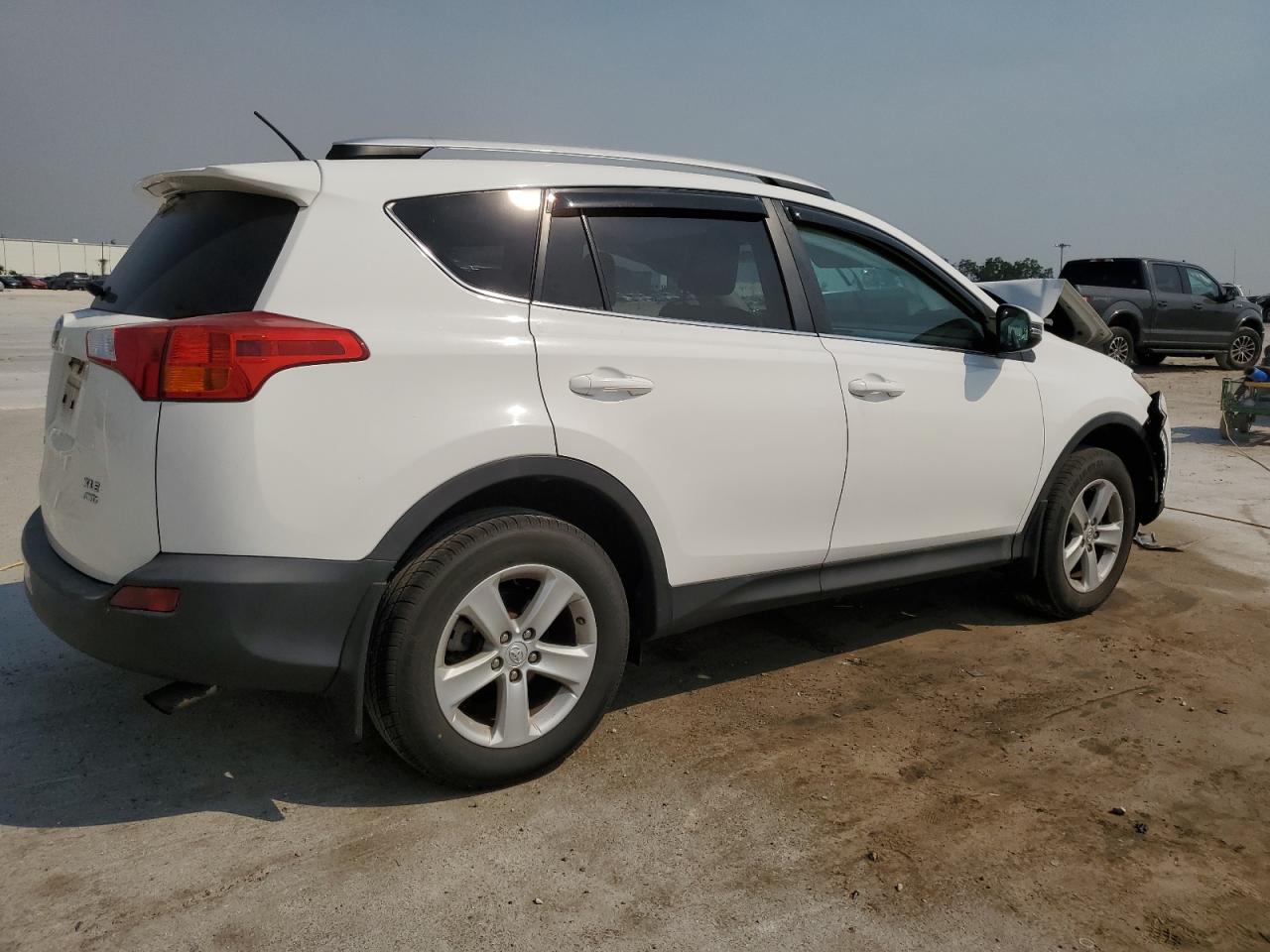 2T3RFREV7EW169482 2014 Toyota Rav4 Xle