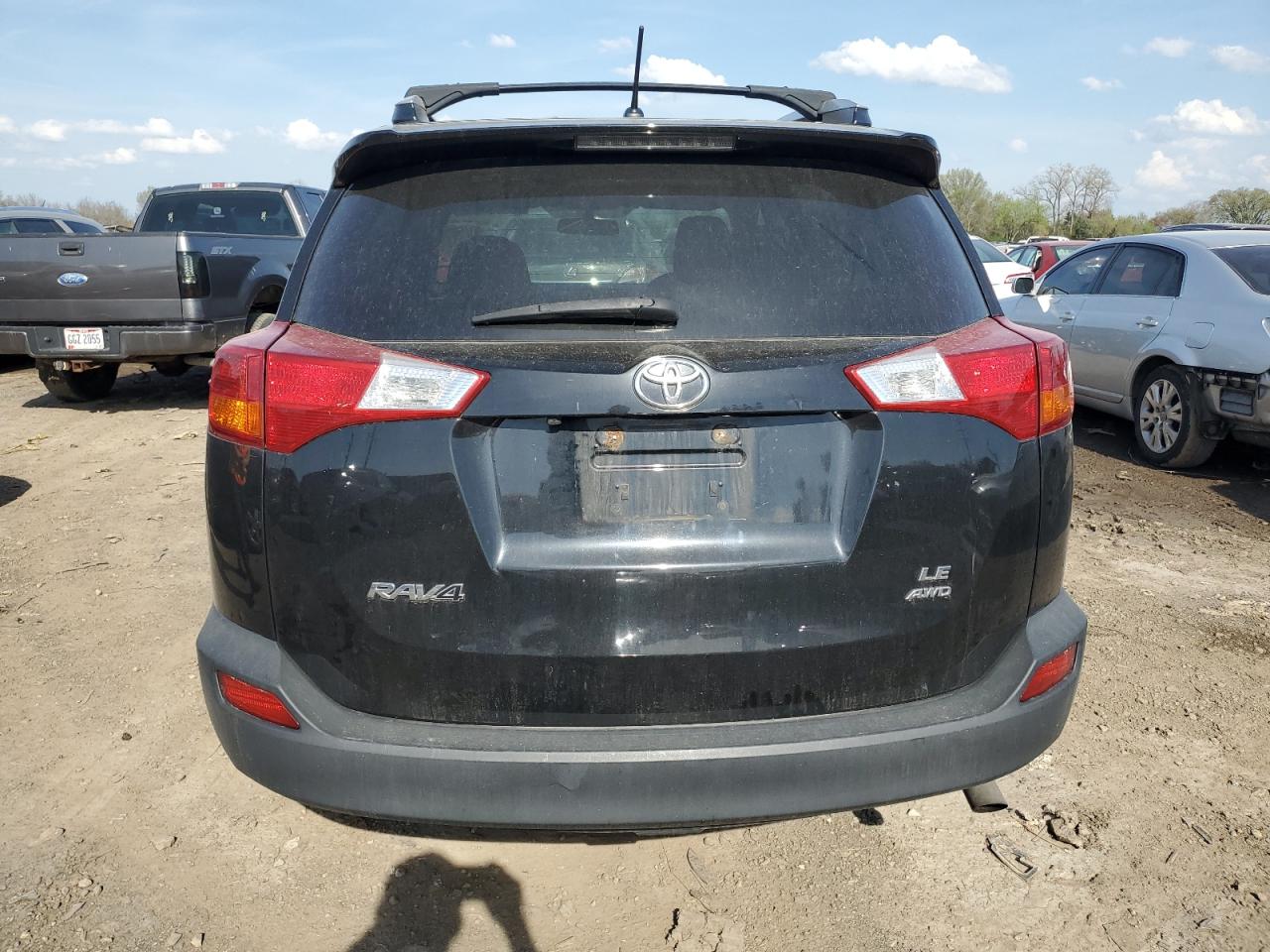 2T3BFREV2EW165907 2014 Toyota Rav4 Le