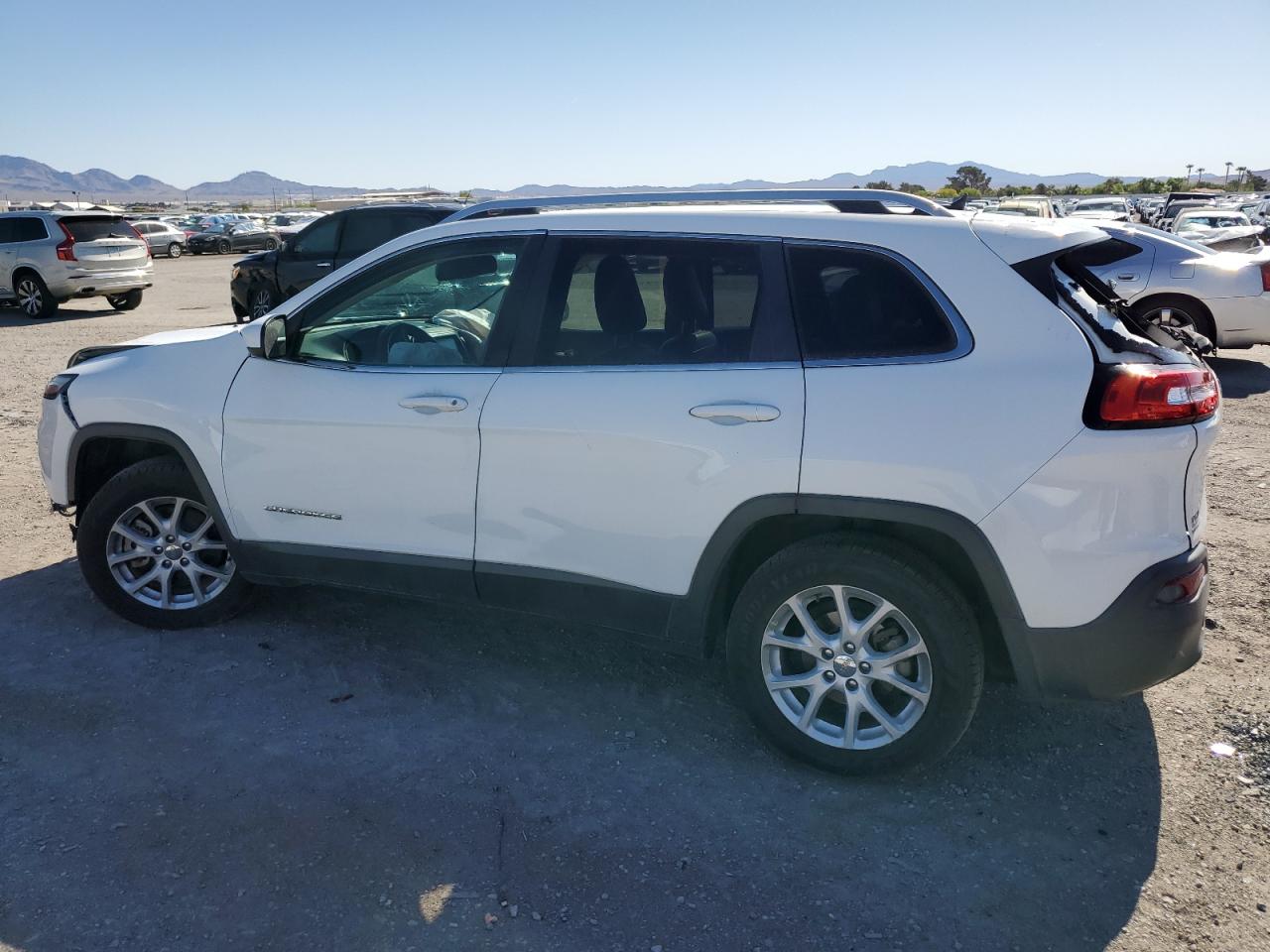 2014 Jeep Cherokee Latitude vin: 1C4PJLCB6EW221374