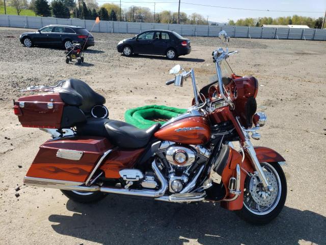 2010 HARLEY-DAVIDSON FLHTCUSE5 - 1HD1PR811AB952298