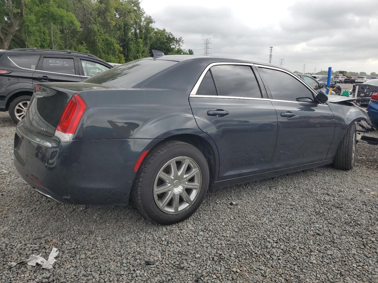 2C3CCAAG5FH930698 2015 Chrysler 300 Limited