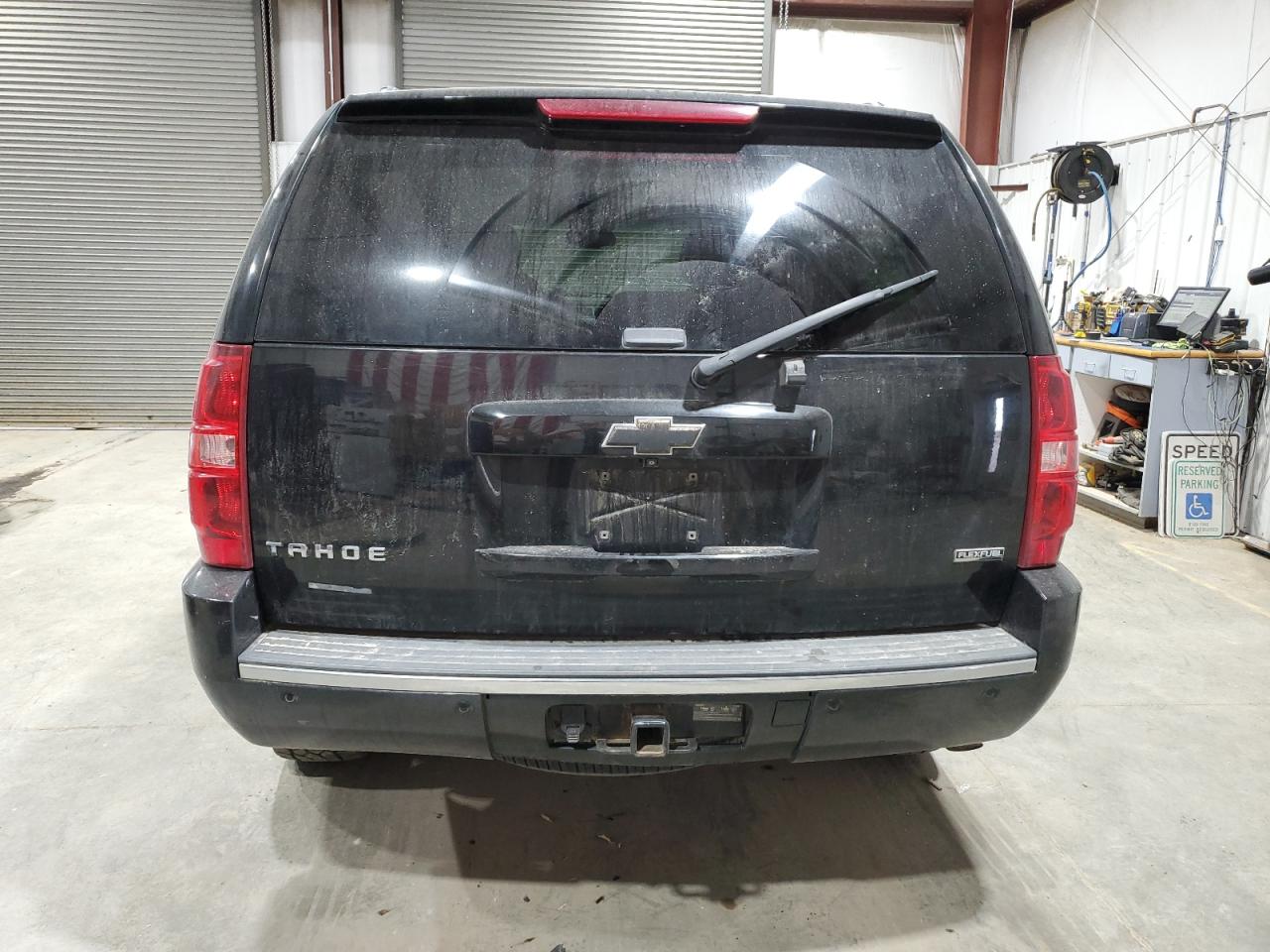 1GNFK330X9R219369 2009 Chevrolet Tahoe K1500 Ltz