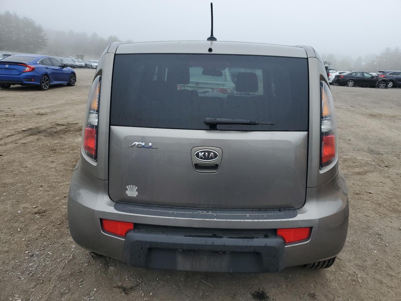 KNDJT2A27A7135914 2010 Kia Soul +