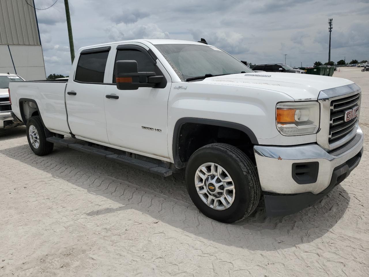 2016 GMC Sierra K2500 Heavy Duty vin: 1GT12RE80GF212566