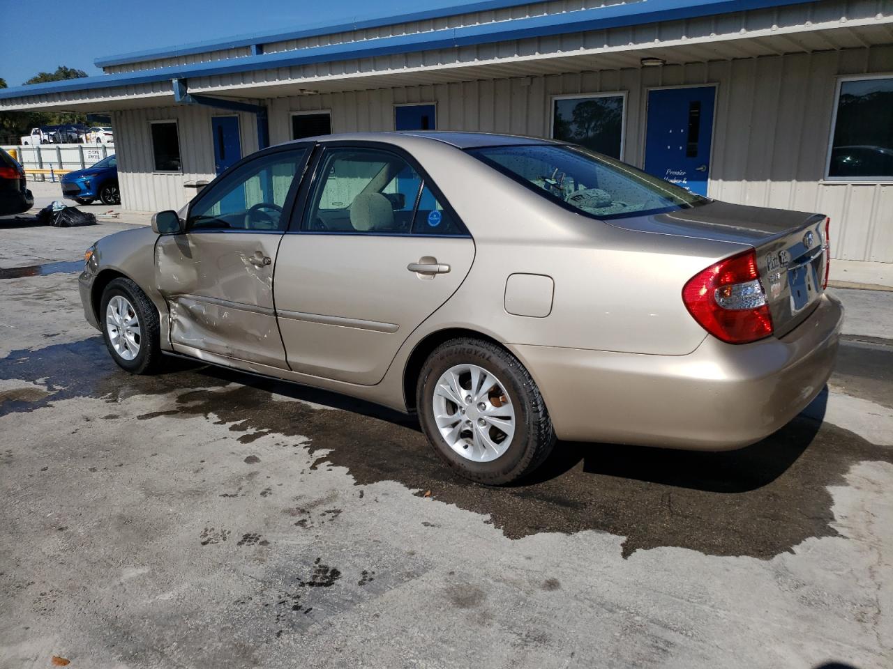 4T1BF32K74U587346 2004 Toyota Camry Le