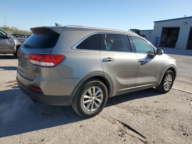 2017 Kia Sorento - Image 3