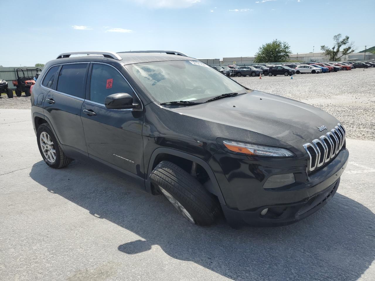 1C4PJLCB0JD510756 2018 Jeep Cherokee Latitude