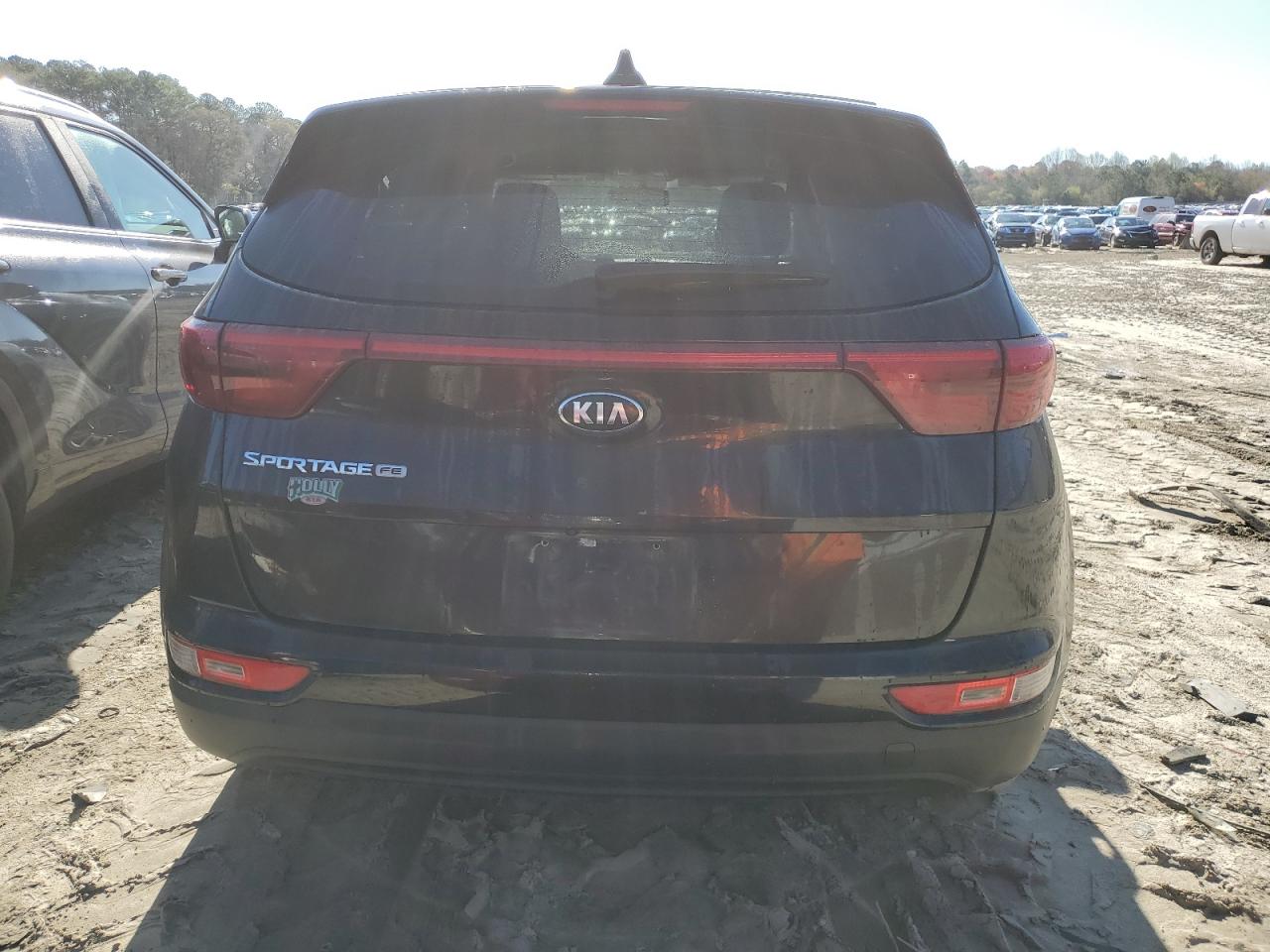 KNDPM3ACXJ7348832 2018 Kia Sportage Lx