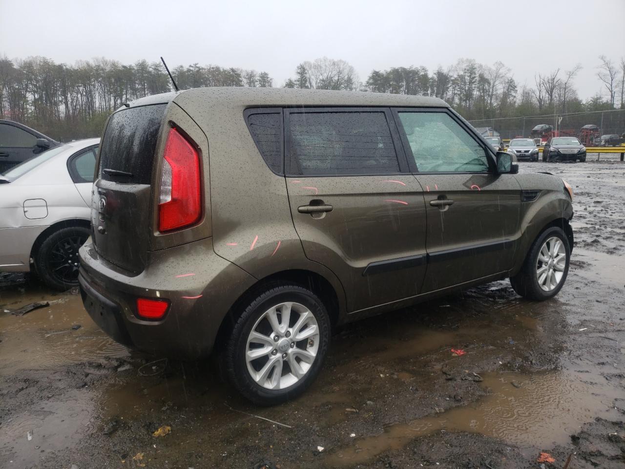 KNDJT2A64D7571563 2013 Kia Soul +