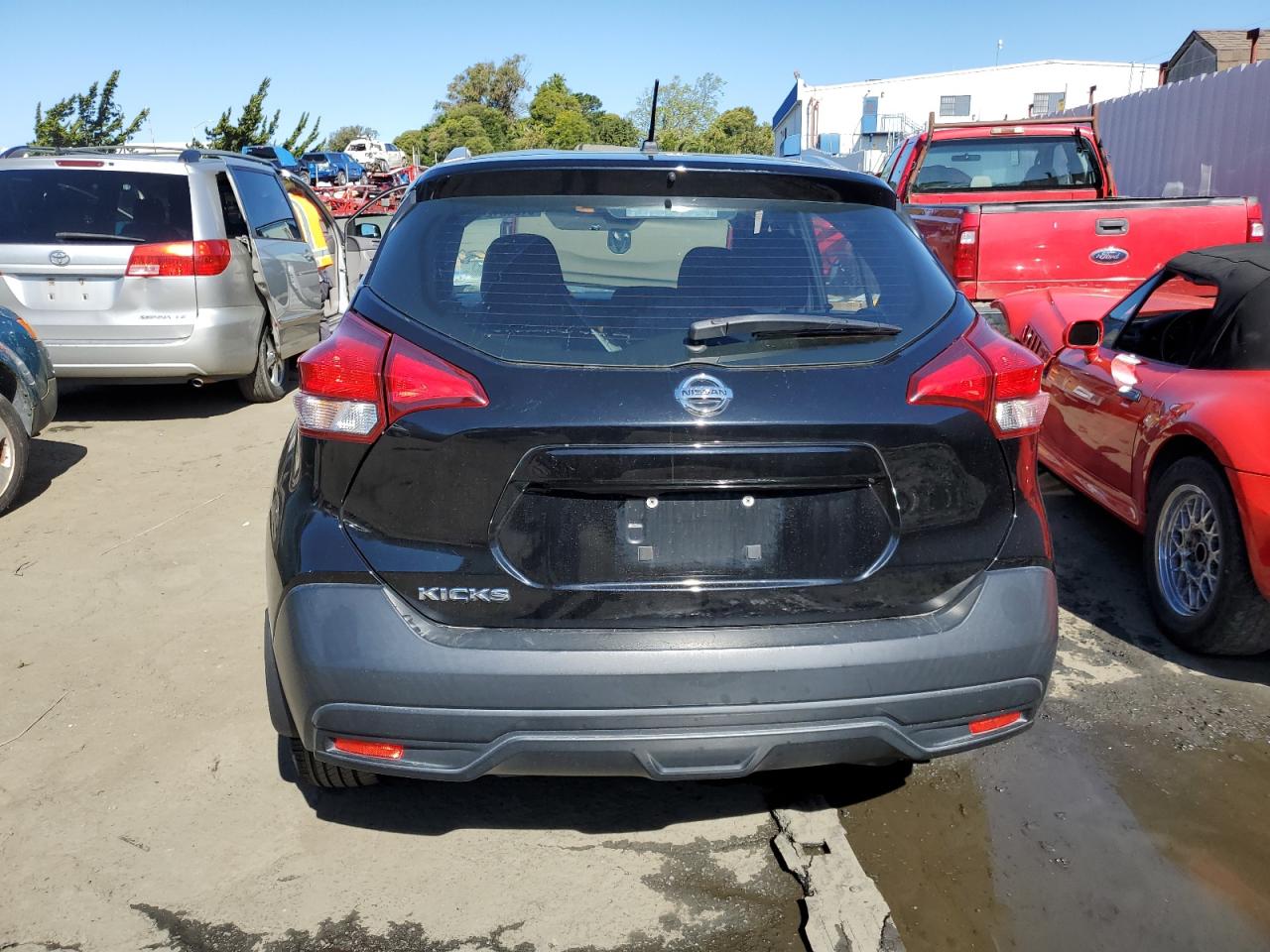 3N1CP5CU9JL519396 NISSAN KICKS 2018
