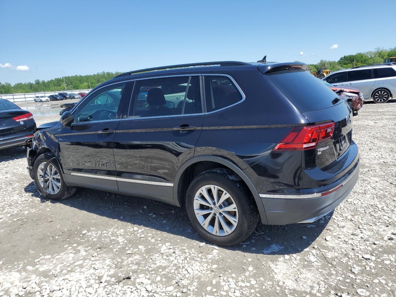 3VV2B7AX7JM188135 2018 Volkswagen Tiguan Se