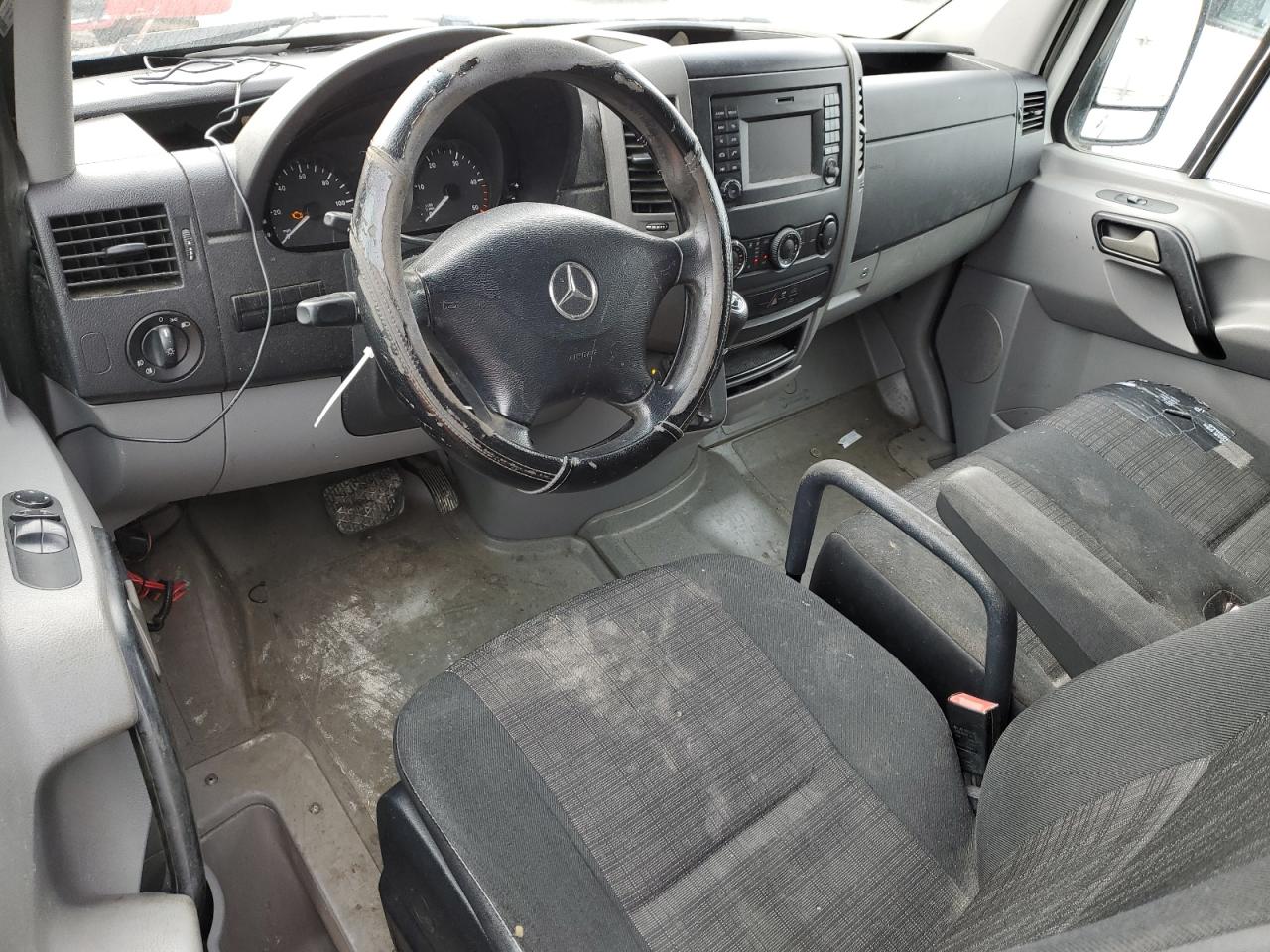 WD3PE7DC5E5907571 2014 Mercedes-Benz Sprinter 2500