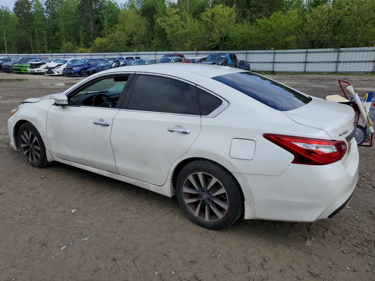 1N4AL3AP1HC262117 2017 Nissan Altima 2.5