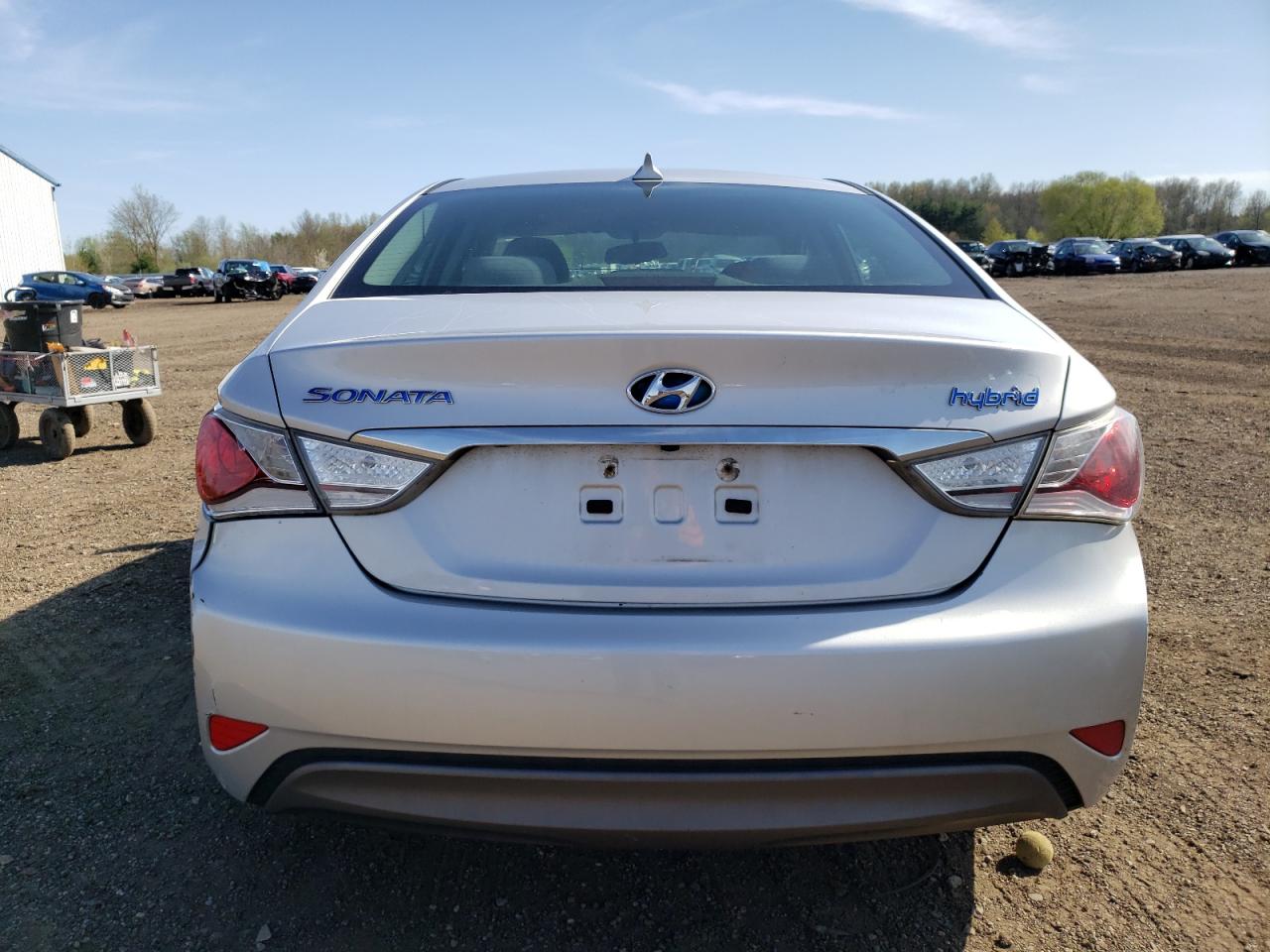 2014 Hyundai Sonata Hybrid vin: KMHEC4A47EA117979