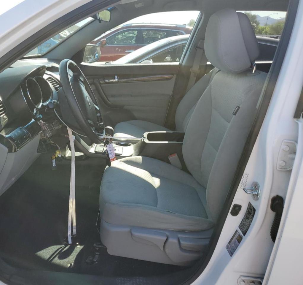 5XYKTCA12BG013774 2011 Kia Sorento Base
