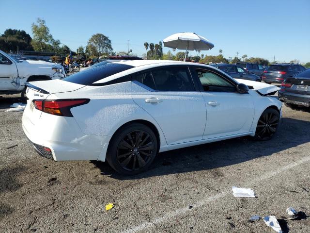 1N4BL4CV7NN330782 Nissan Altima SR 3