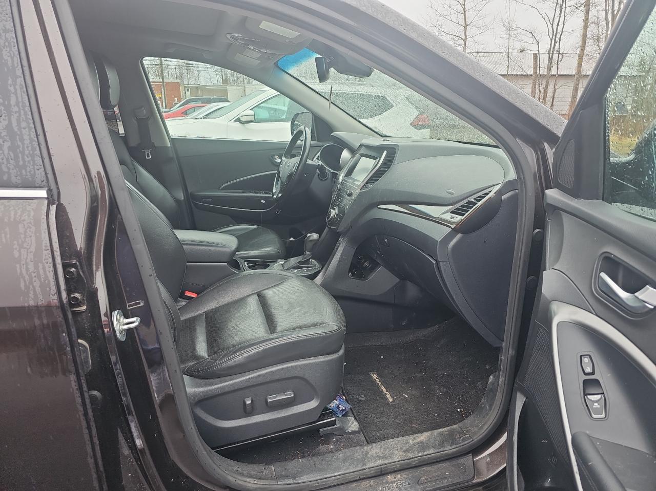KM8SNDHF2KU296527 2019 Hyundai Santa Fe Xl Se