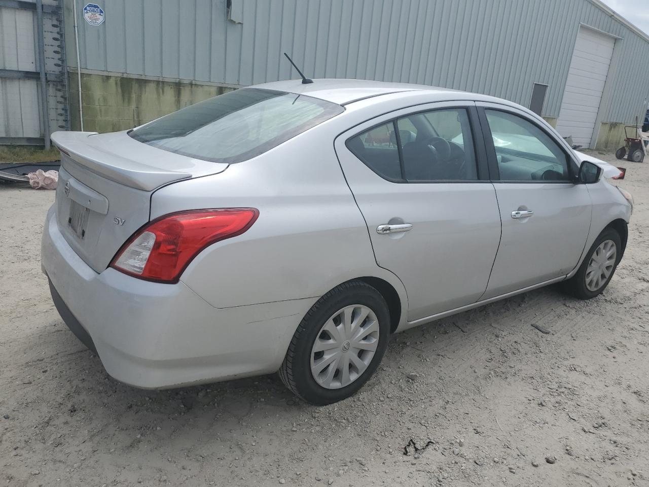 3N1CN7AP2JL865059 2018 Nissan Versa S