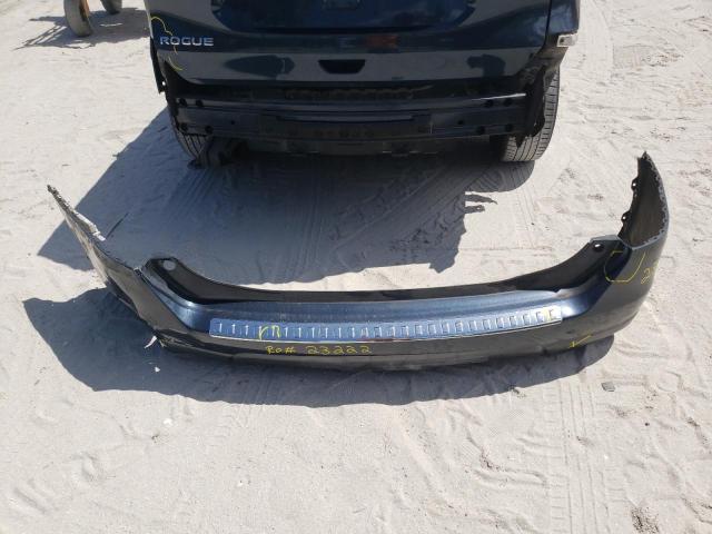 2015 NISSAN ROGUE S - KNMAT2MT2FP572019