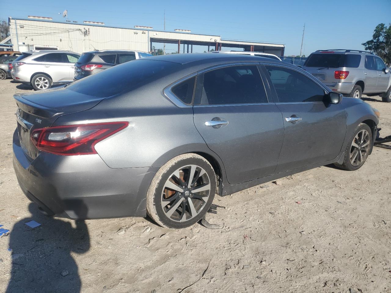 1N4AL3AP8JC101060 2018 Nissan Altima 2.5