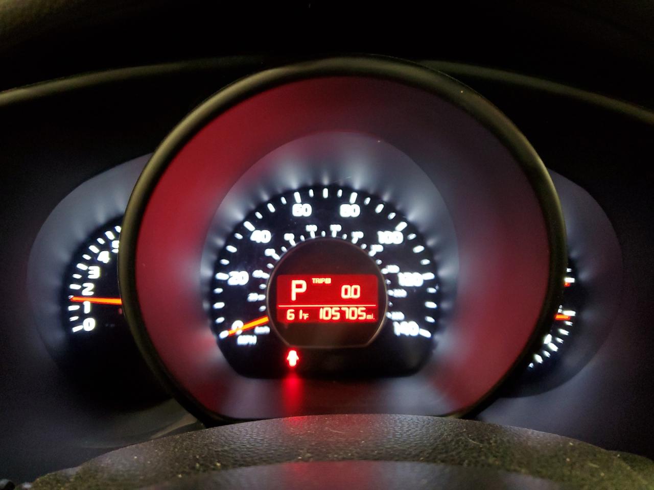 KNDJN2A28J7583136 2018 Kia Soul