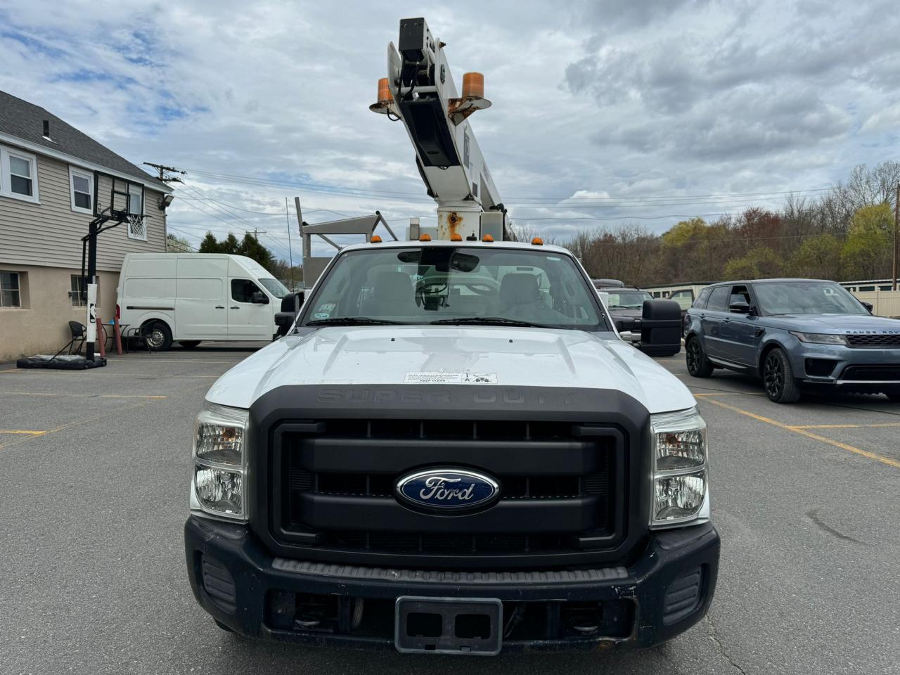 2012 Ford F350 Super Duty vin: 1FDRF3G62CEA12381