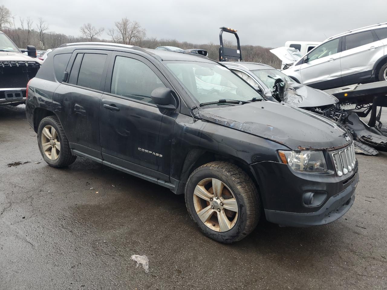 2015 Jeep Compass Latitude vin: 1C4NJDEB4FD340449