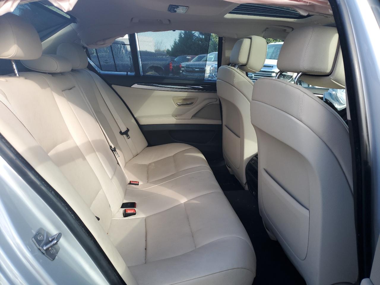 WBAFU7C56BC872518 2011 BMW 535 Xi