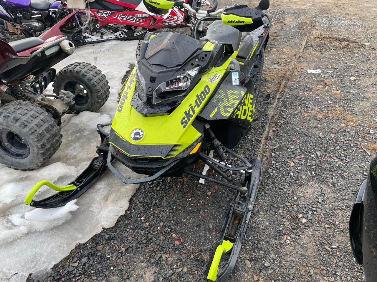 2BPSUWJE3JV000180 2018 Ski Doo Renegade