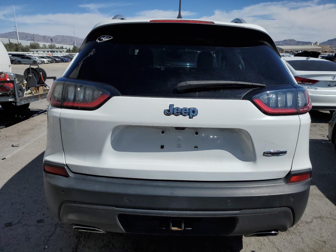 1C4PJLLX0KD273313 2019 Jeep Cherokee Latitude Plus