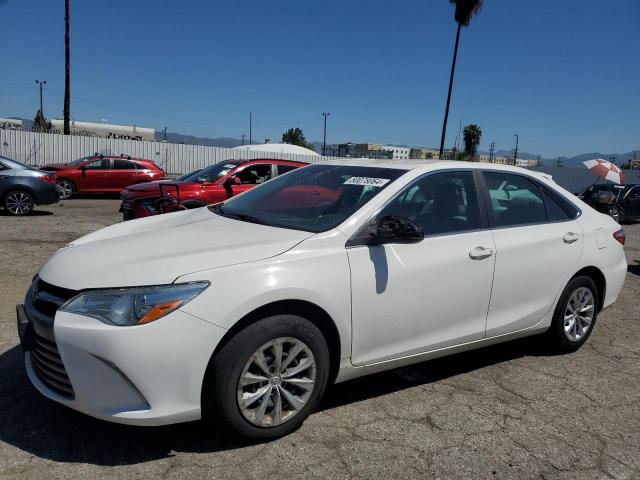 Lot #2471277926 2016 TOYOTA CAMRY LE salvage car