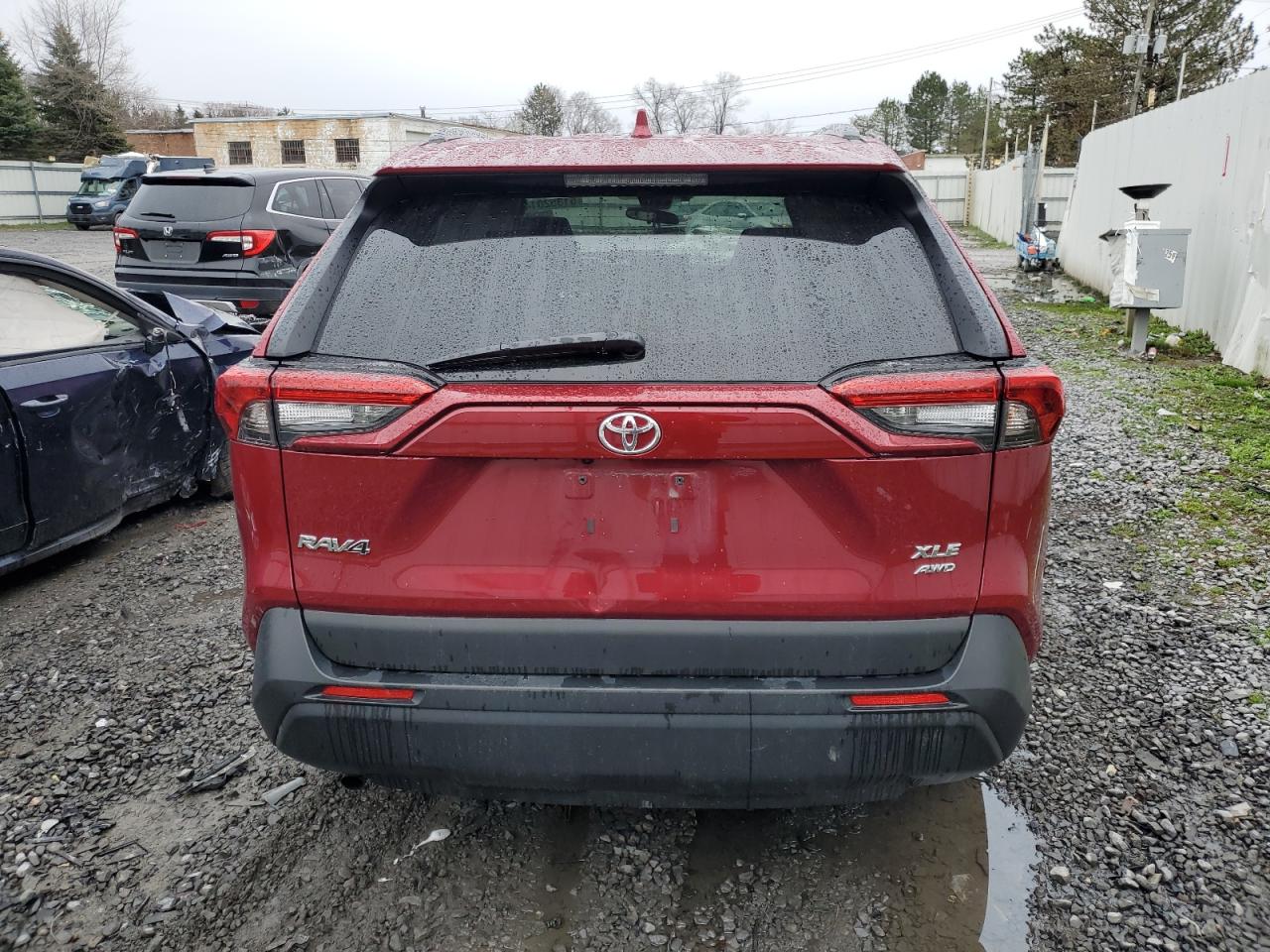 2T3P1RFV1NW318375 2022 Toyota Rav4 Xle