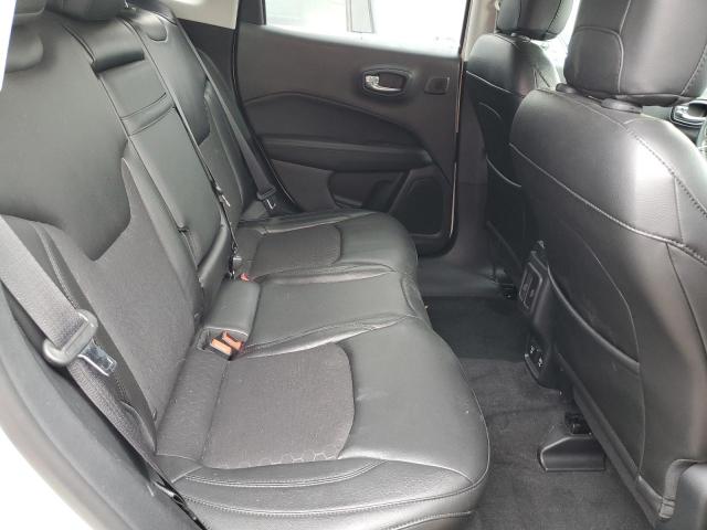 2018 Jeep Compass Latitude VIN: 3C4NJCBB2JT304955 Lot: 52354474