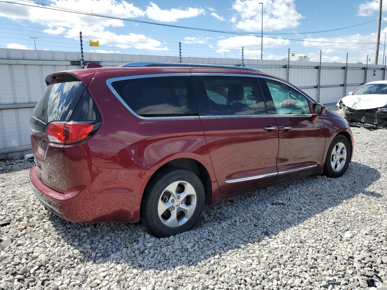 2C4RC1EG4HR622645 2017 Chrysler Pacifica Touring L Plus