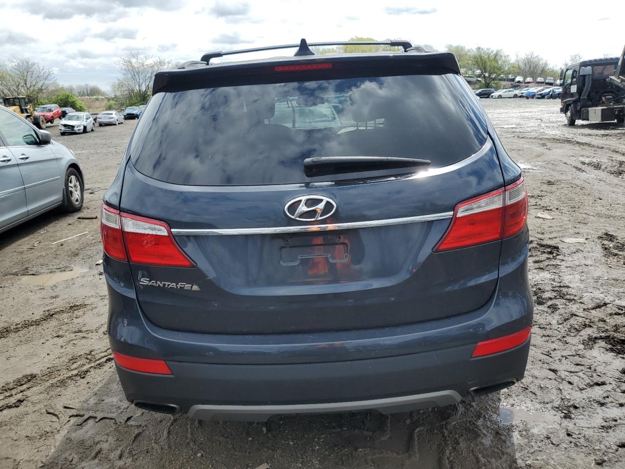 2014 Hyundai Santa Fe Gls vin: KM8SM4HF3EU038315